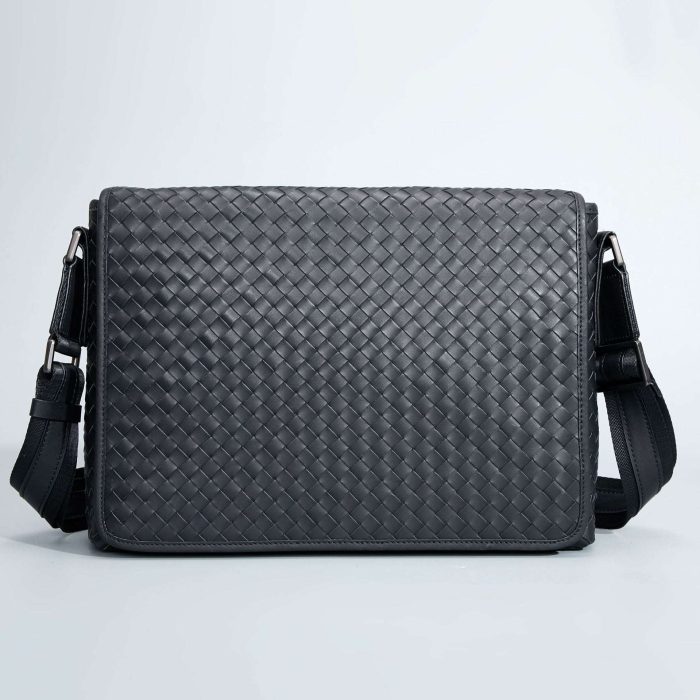 mens-luxury-business-casual-leather-woven-messenger-bag-461501.jpg