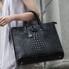 womens-large-crocodile-tote-940309.jpg
