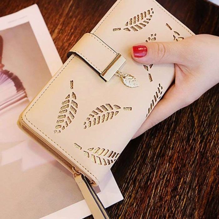 womens-leaf-pattern-wallet-118104.jpg